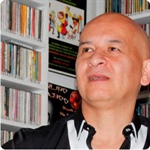 Rubén Toledo, el hombre orquesta de la salsa en Bogotá